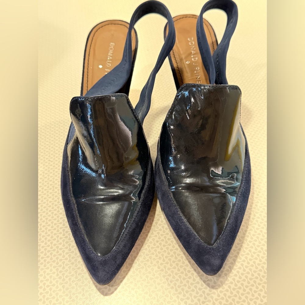 Donald J. Pliner Navy Patent and Suede Pointed Slingback Mules
